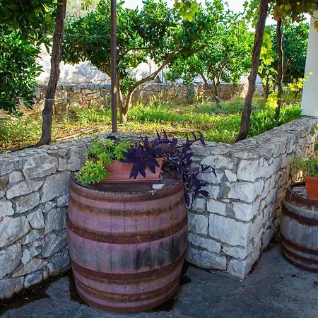 Lenka - Two Bedroom With Garden Terrace A4 Appartamento